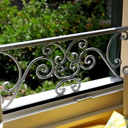 Bellambra Guest house